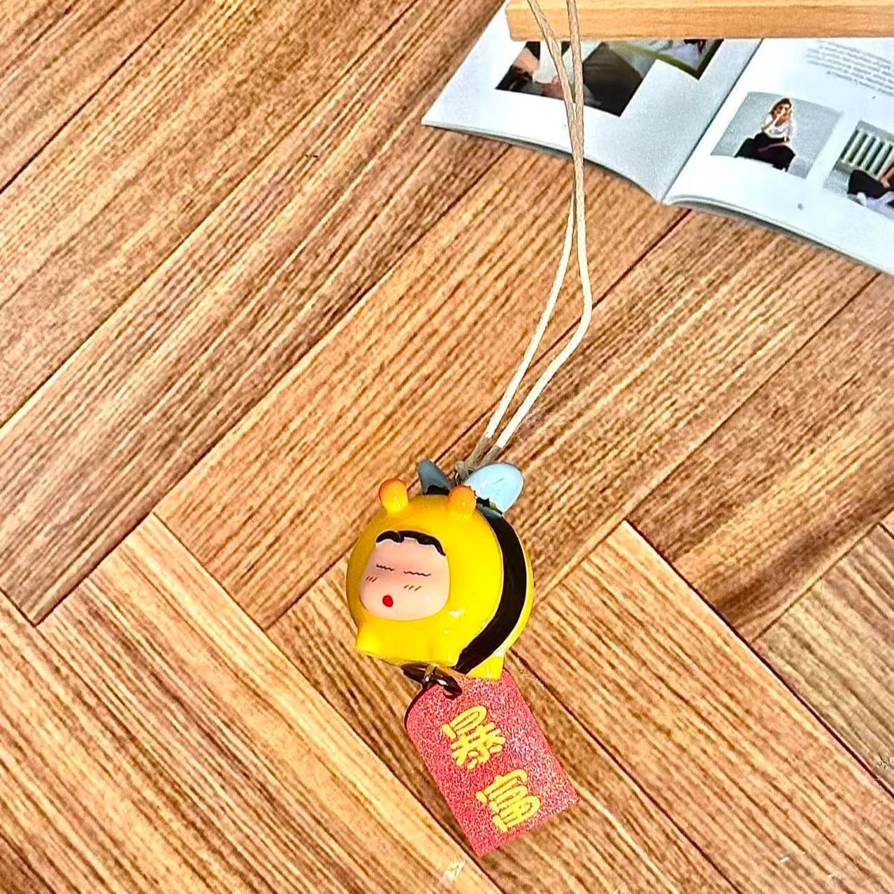 Crayon Shin-chan Bee Cosplay F - Car Accessories For Decoration ulasan dan harga