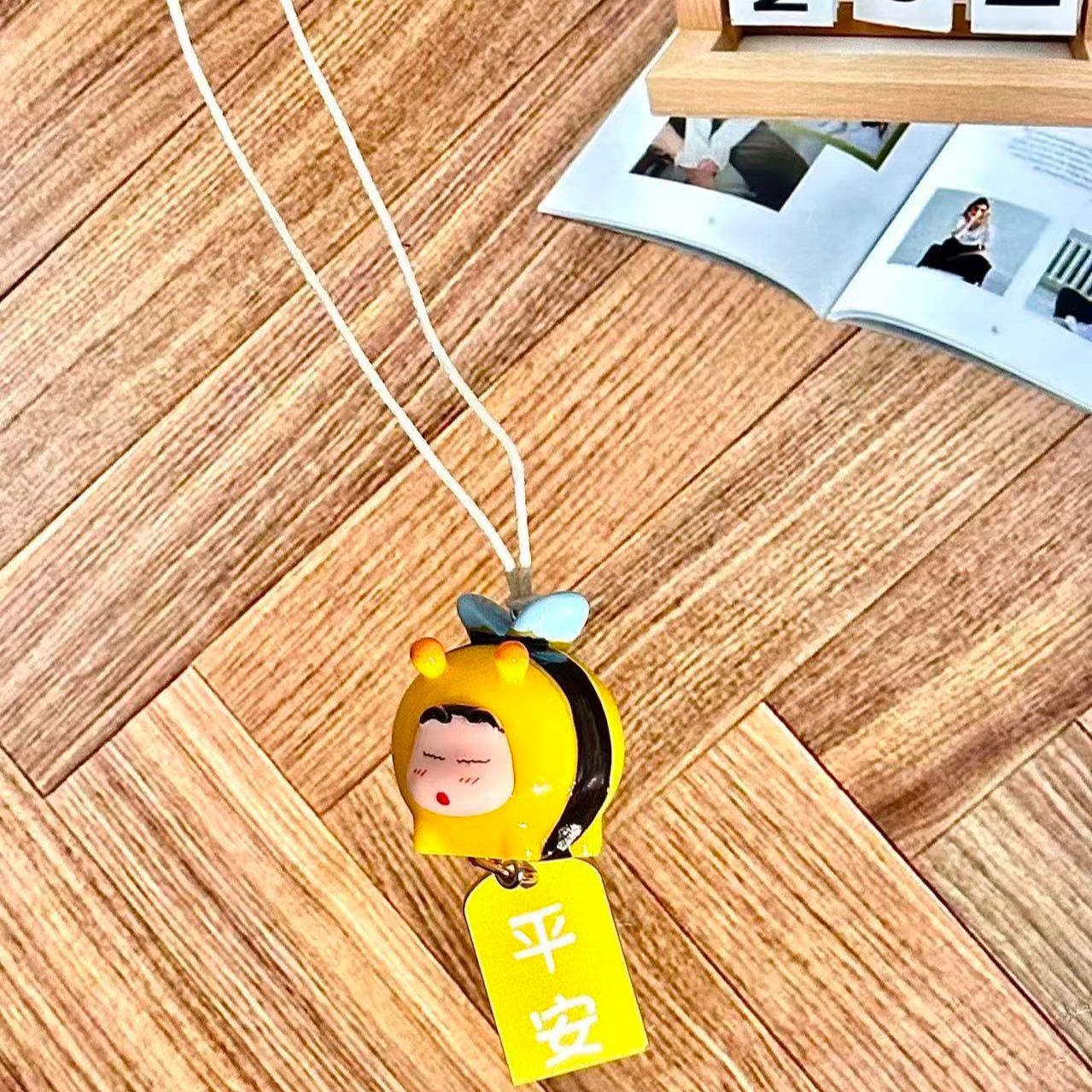 Crayon Shin-chan Bee Cosplay F - Car Accessories For Decoration ulasan dan harga