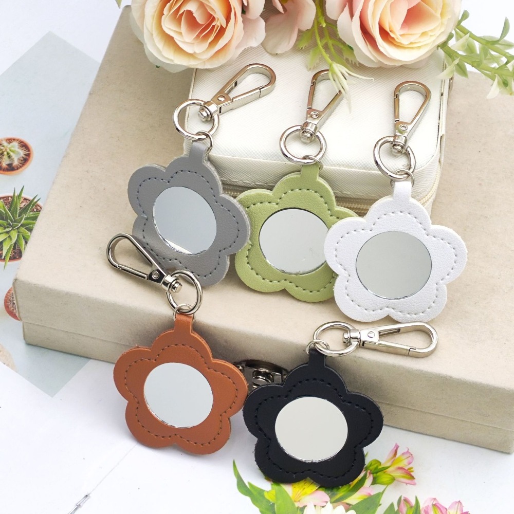 Flower Petal Shaped Mirror Bag - Car Accessories Mirror Hanging ulasan dan harga